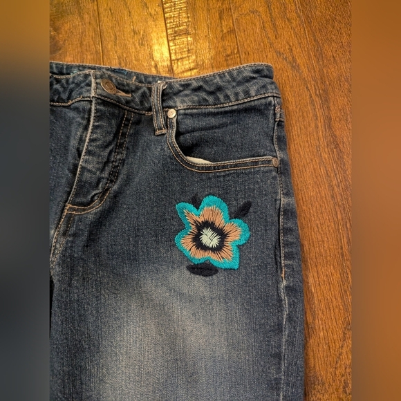 Y2K Santana Embroidered Flower Straight Leg Blue Jeans Size 28 - Picture 8 of 13